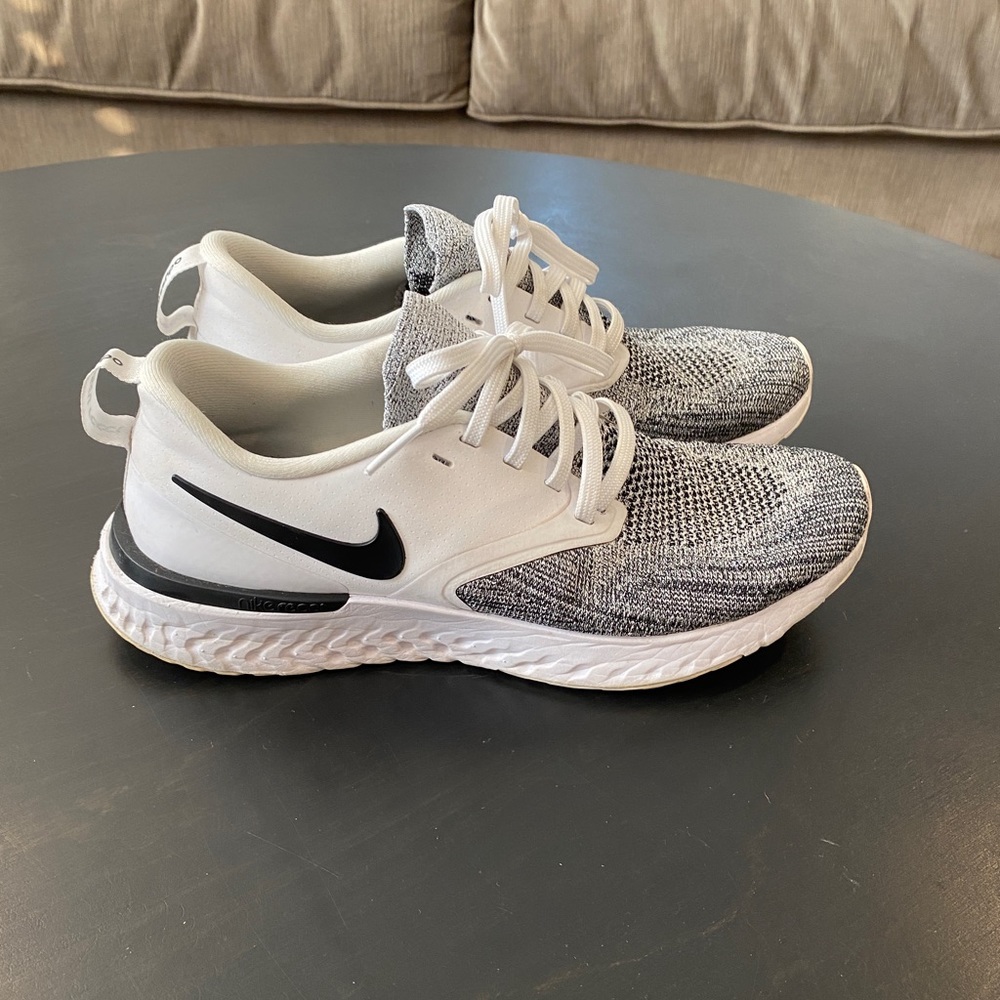 Nike Odyssey React Flyknits